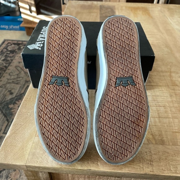 Supra Flow Low Top Men's 9 Tan Dark Olive White Suede Canvas Shoes Sneaker EUC - Picture 4 of 9